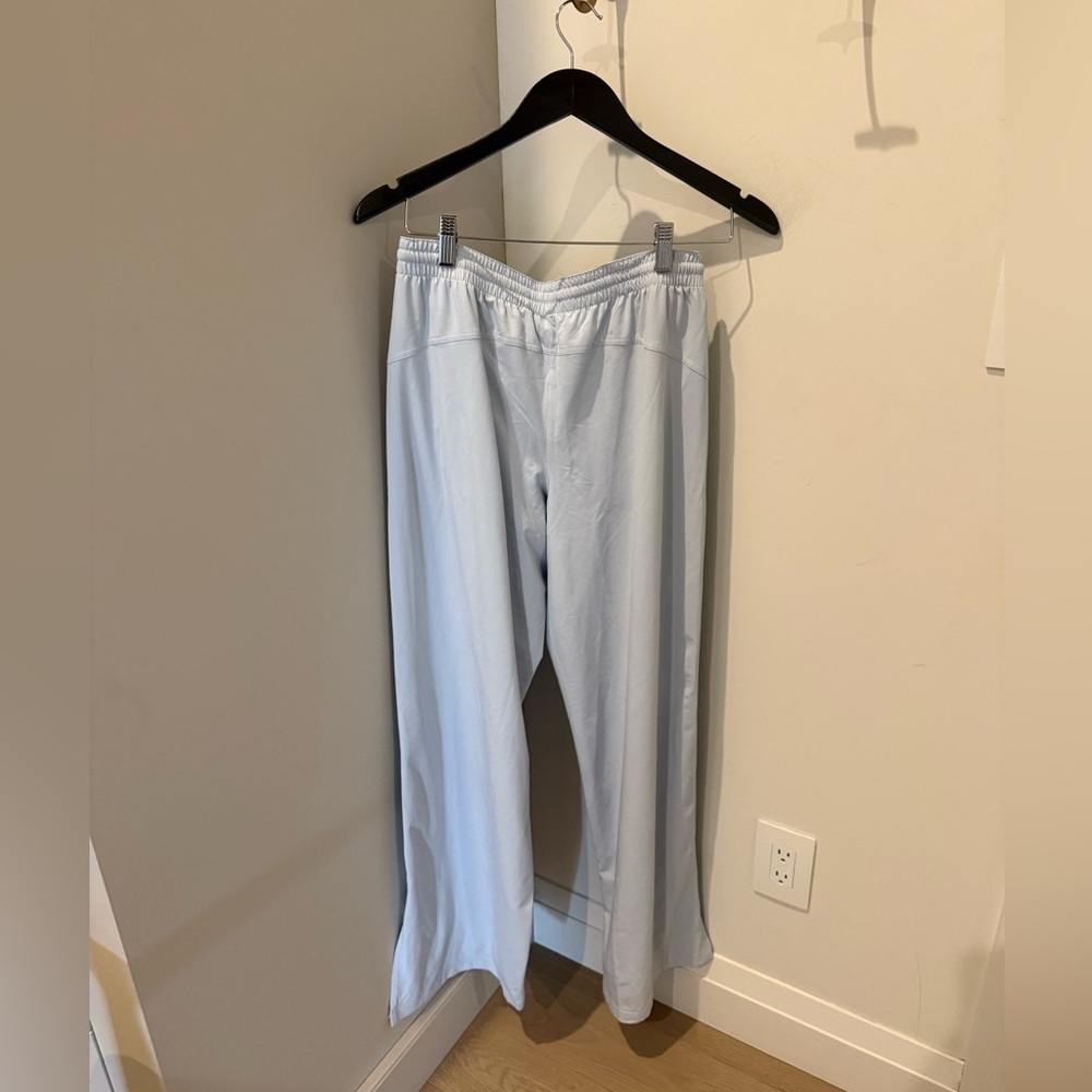 Lululemon - Court rival track pants - Picture 3 of 5